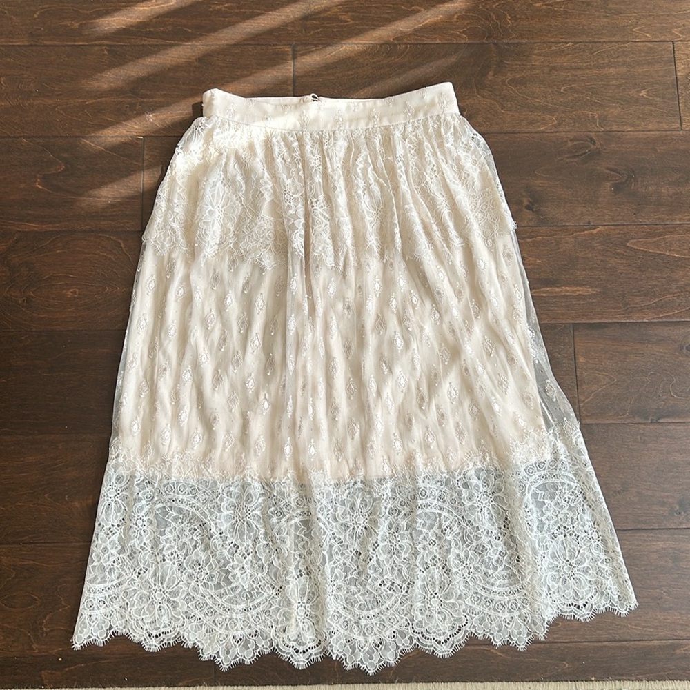 Women’s Skirt Lace Off White Lined Waist 26 ST2825 Scalloped Edge - Picture 3 of 4